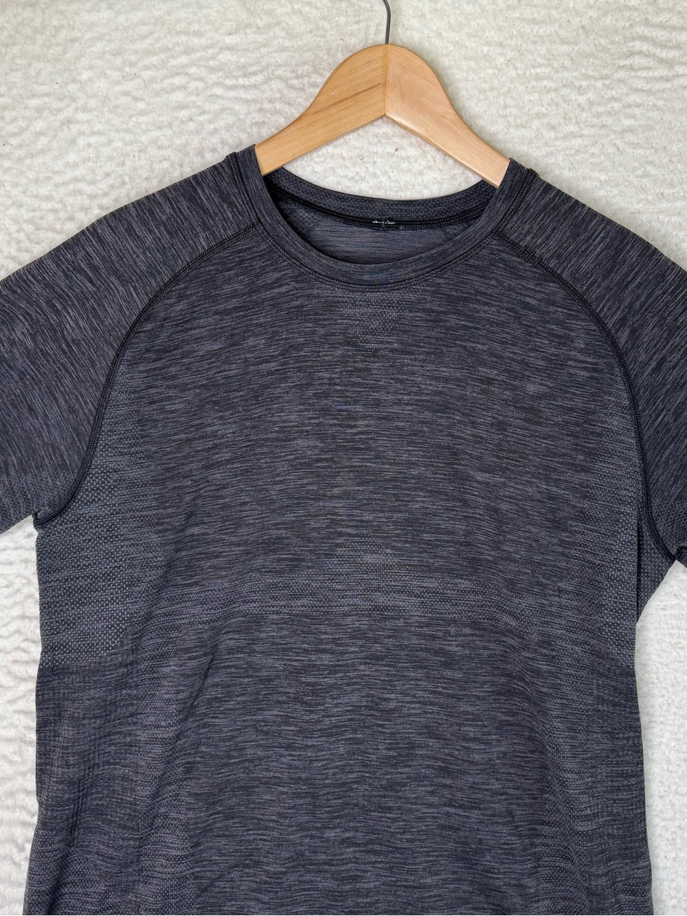 Lululemon Metal Vent Tech Short Sleeve Shirt Deep Coal Black Men's Size Medium - Picture 3 of 9